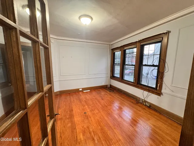 $2,100 | 405 Manning Boulevard, Unit 1, Albany, NY 12206