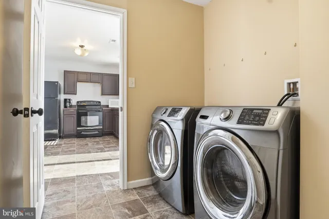 $299,900 | 370 Azalea Drive, Windsor, PA 17366