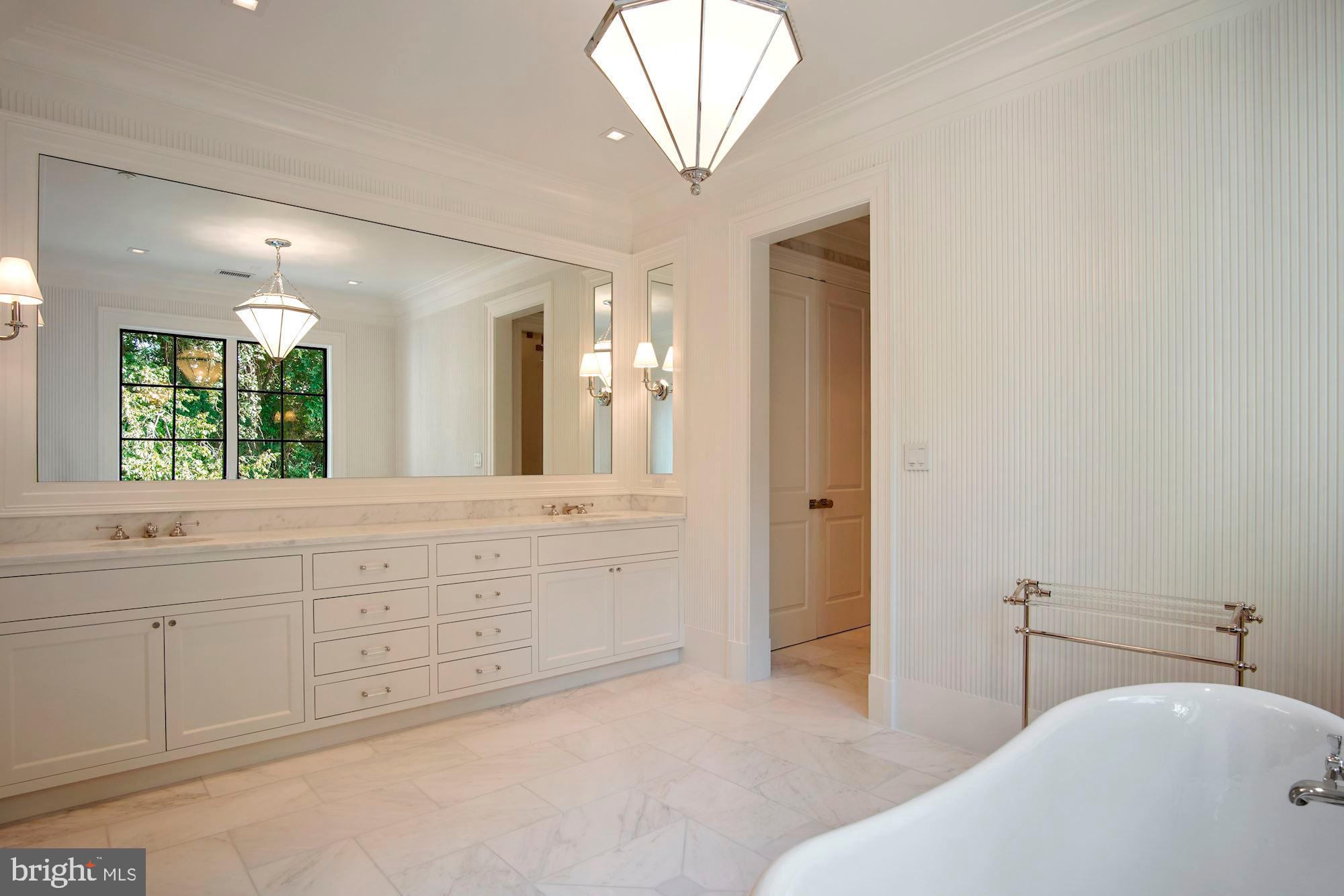 4432 Chestnut Lane Washington, DC 20007 - Photo 16 of 36 Master Bath