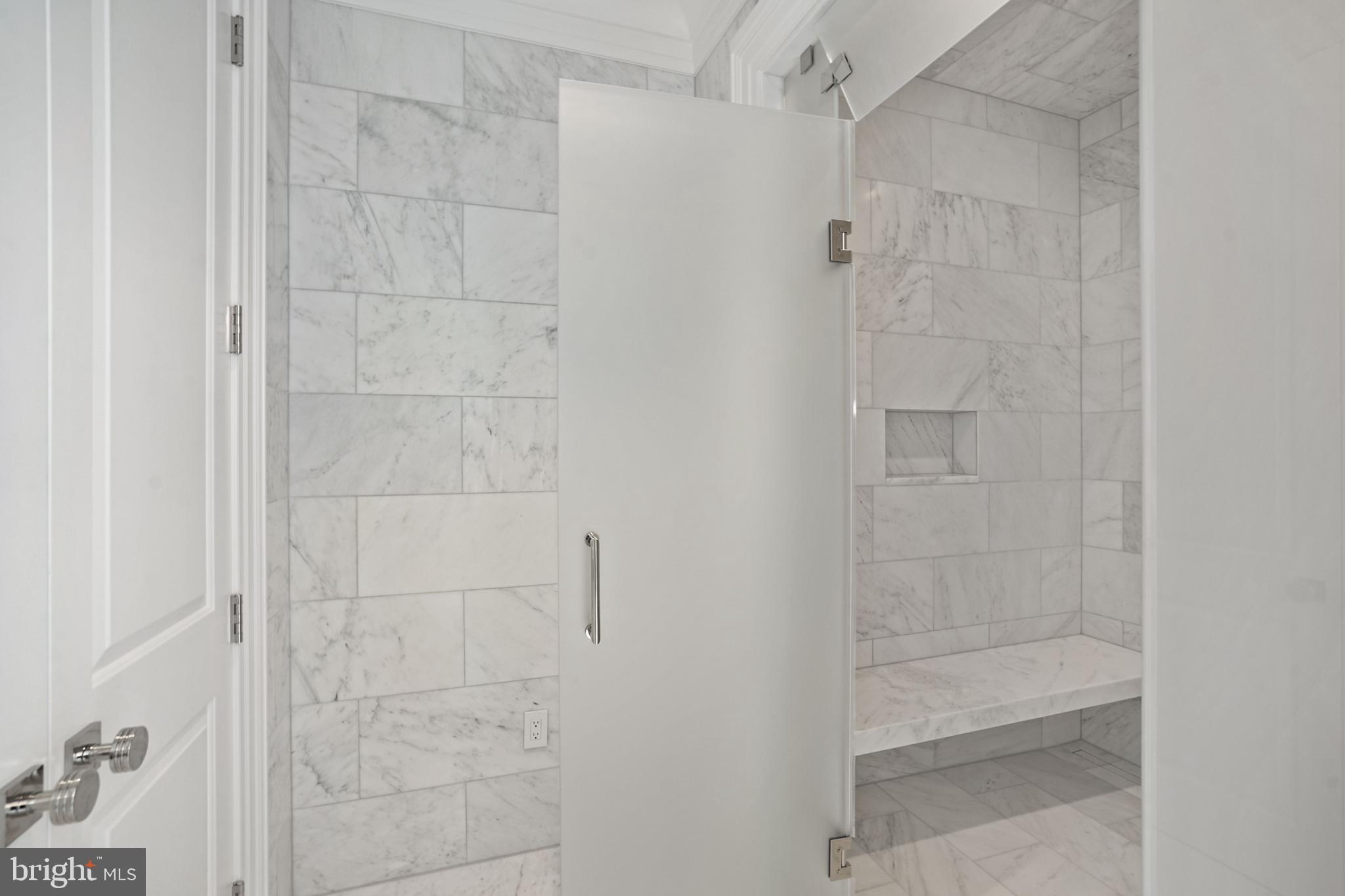 4432 Chestnut Lane Washington, DC 20007 - Photo 18 of 36 Shower