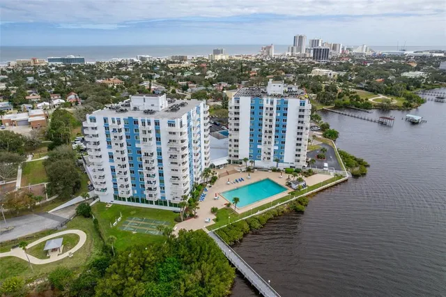 $145,000 | 935 North Halifax Avenue, Unit 904, Daytona Beach, FL 32118