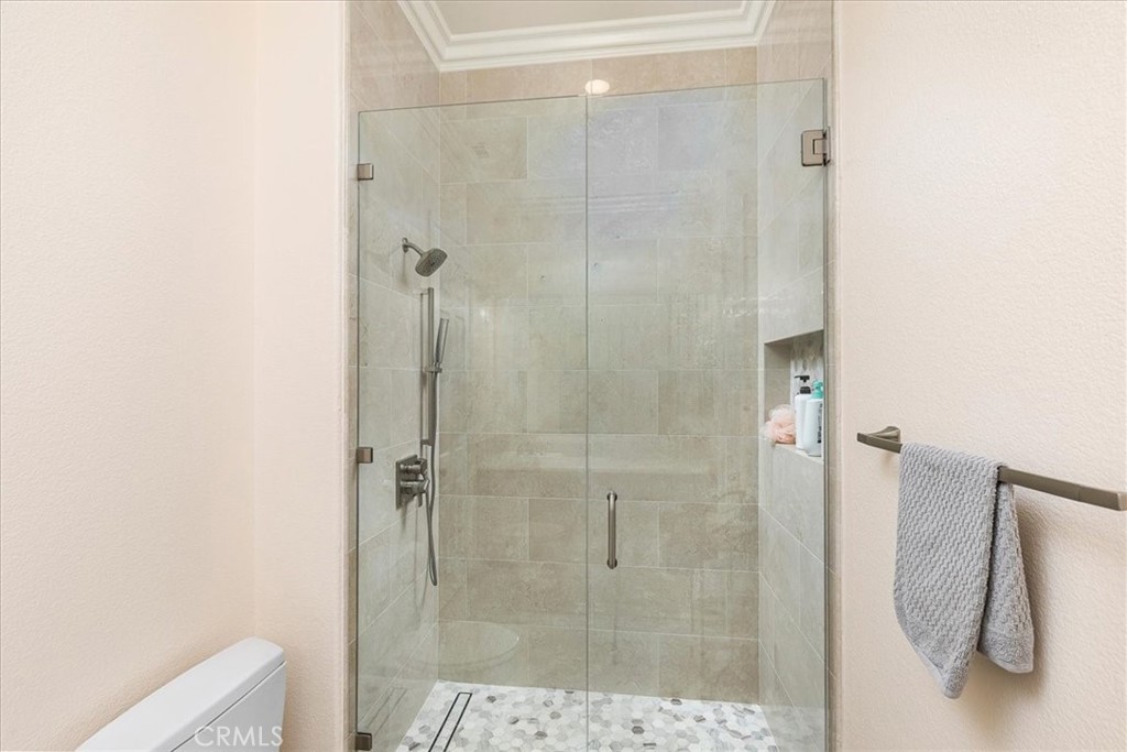 39110 Loren Way Temecula, CA 92592 - Photo 18 of 42 a bathroom with a shower