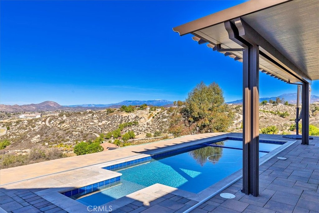 39110 Loren Way Temecula, CA 92592 - Photo 30 of 42 a view of a balcony with a ocean view