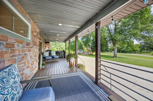 $324,500 | 28040 County State Aid Highway 25, Grove City, MN 56243