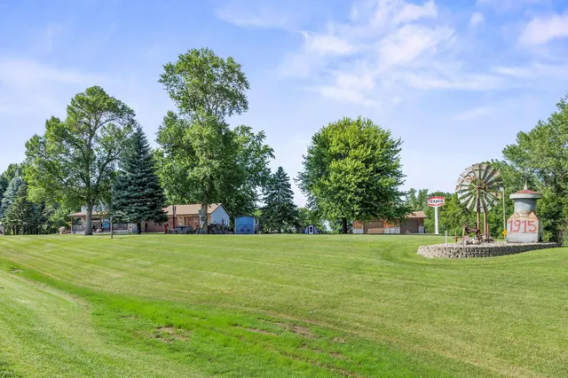 $324,500 | 28040 County State Aid Highway 25, Grove City, MN 56243