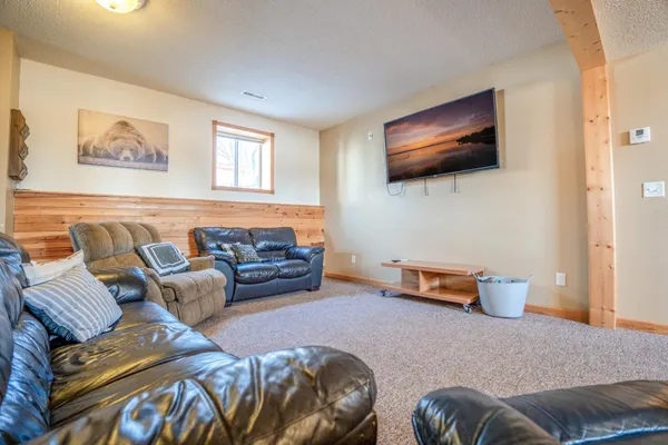 $374,900 | 5288 132nd Avenue Northeast, Unit C9, Spicer, MN 56288