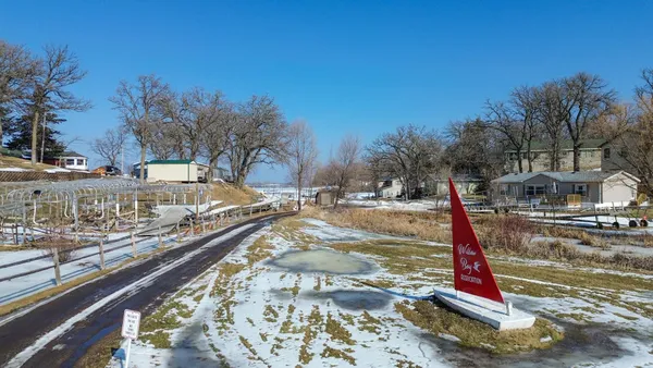 $374,900 | 5288 132nd Avenue Northeast, Unit C9, Spicer, MN 56288