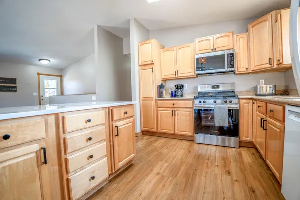 $374,900 | 5288 132nd Avenue Northeast, Unit C9, Spicer, MN 56288