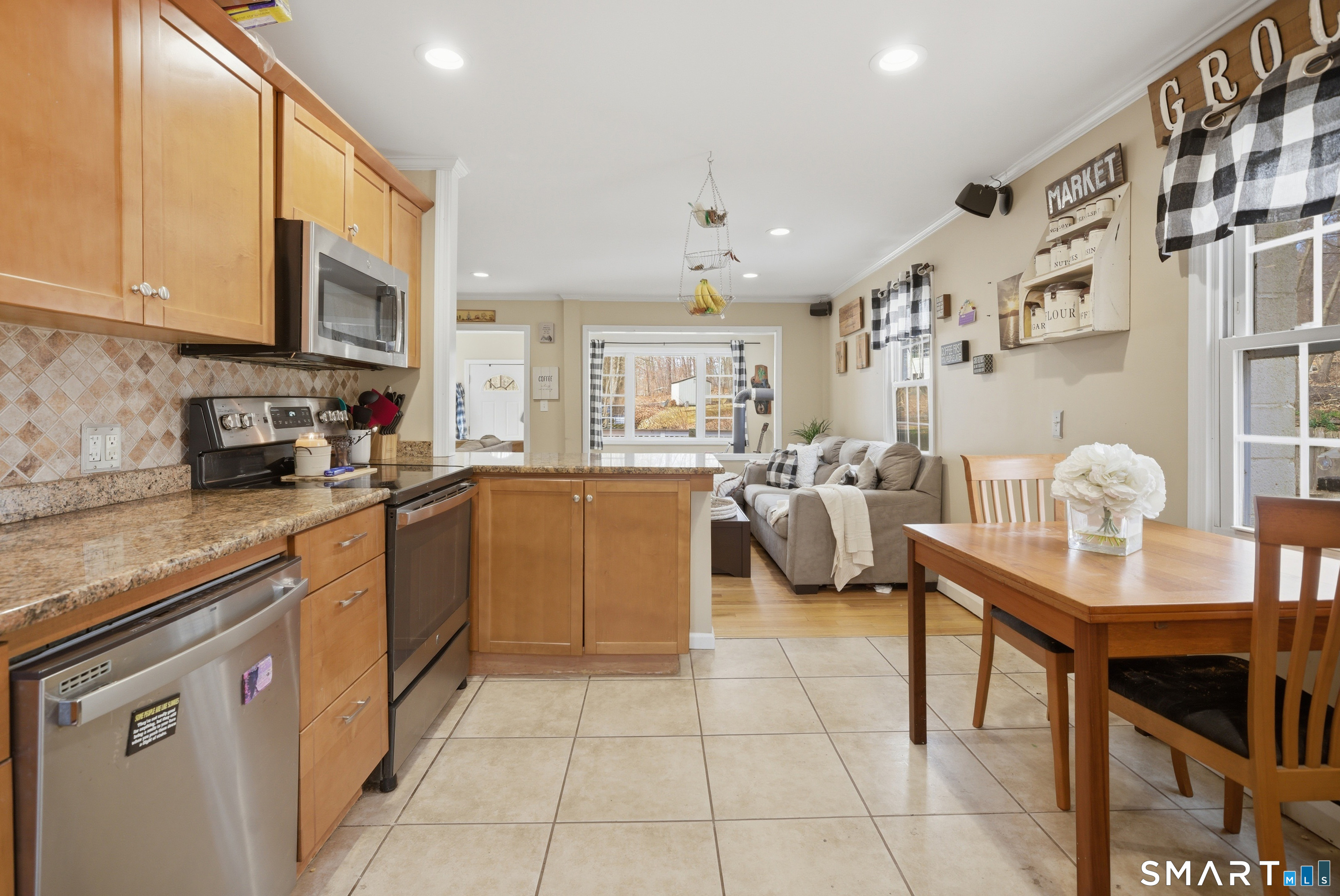 38 Knoll Road East Haddam, CT 06469 - Photo 8 of 39