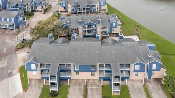 a view of a house with outdoor space