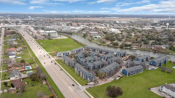 $1,450 | 18519 Egret Bay Boulevard, Unit 1803, Webster, TX 77058