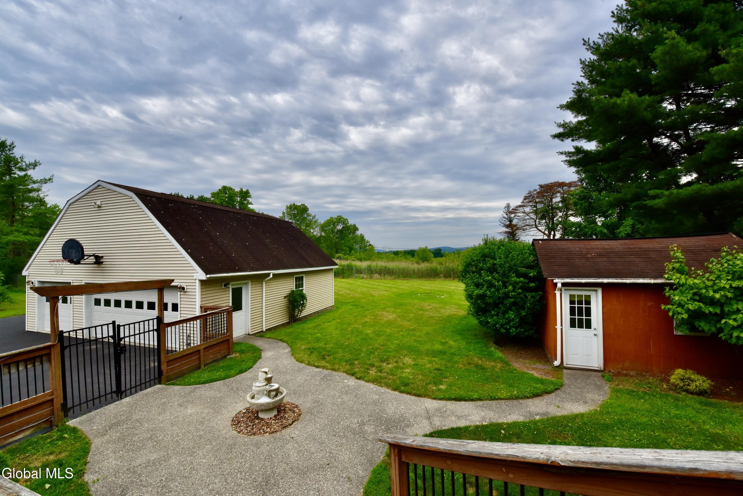 87 Lasher Road Bethlehem, NY 12158 - Photo 43 of 52 54