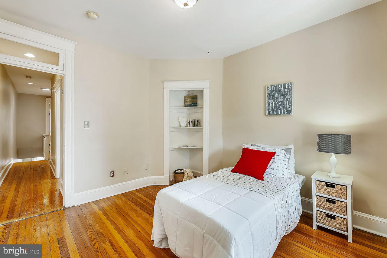 918 8th Street Northeast Washington, DC 20002 - Photo 24 of 36 Third bedroom
