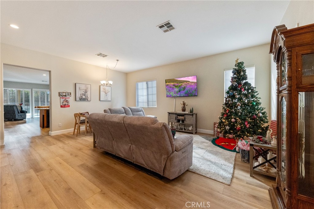 12211 Eton Drive Rancho Cucamonga, CA 91739 - Photo 7 of 30