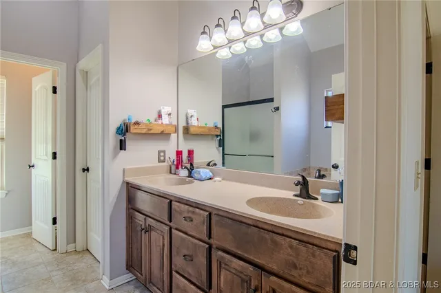 $379,900 | 1210 East 15th Street, Kearney, MO 64060