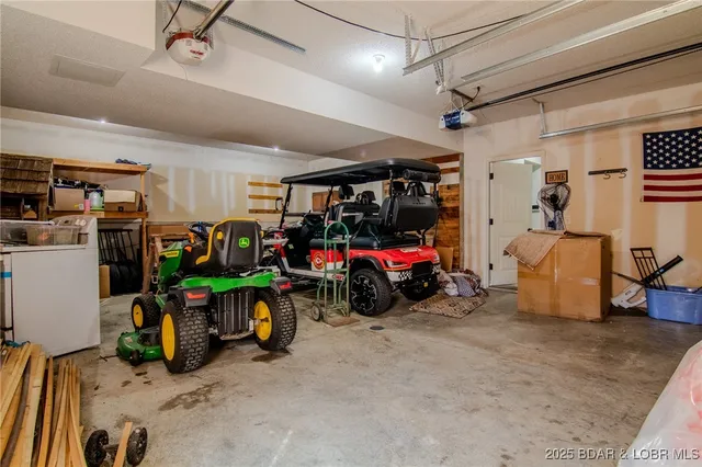 $379,900 | 1210 East 15th Street, Kearney, MO 64060