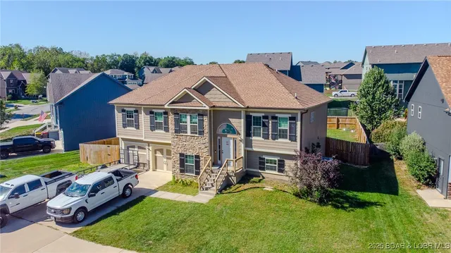 $379,900 | 1210 East 15th Street, Kearney, MO 64060