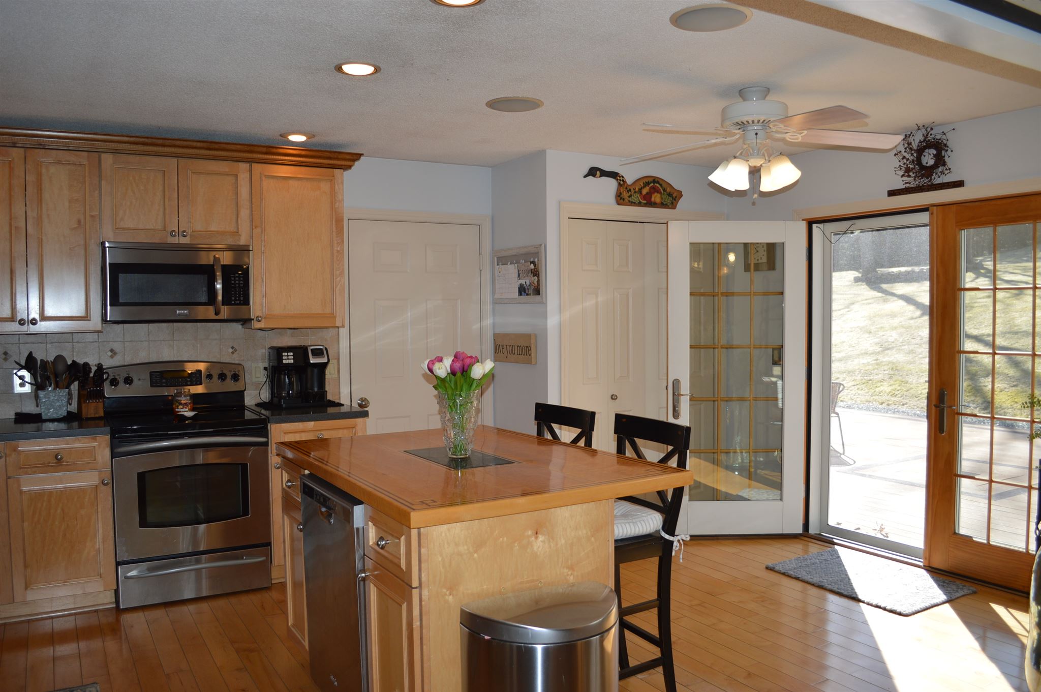 15 Woodland Road Vernon, VT 05354 - Photo 4 of 37 Gallery Image 4