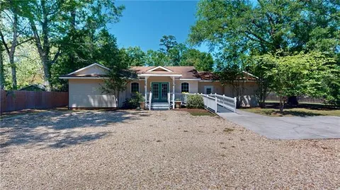 $330,000 | 20115 Highway 36, Covington, LA 70435