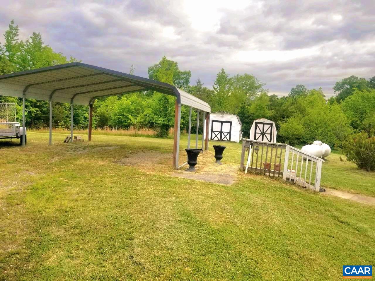 1144 Carter Road Farmville, VA 23901 - Photo 5 of 7 a swimming pool with yard and outdoor seating