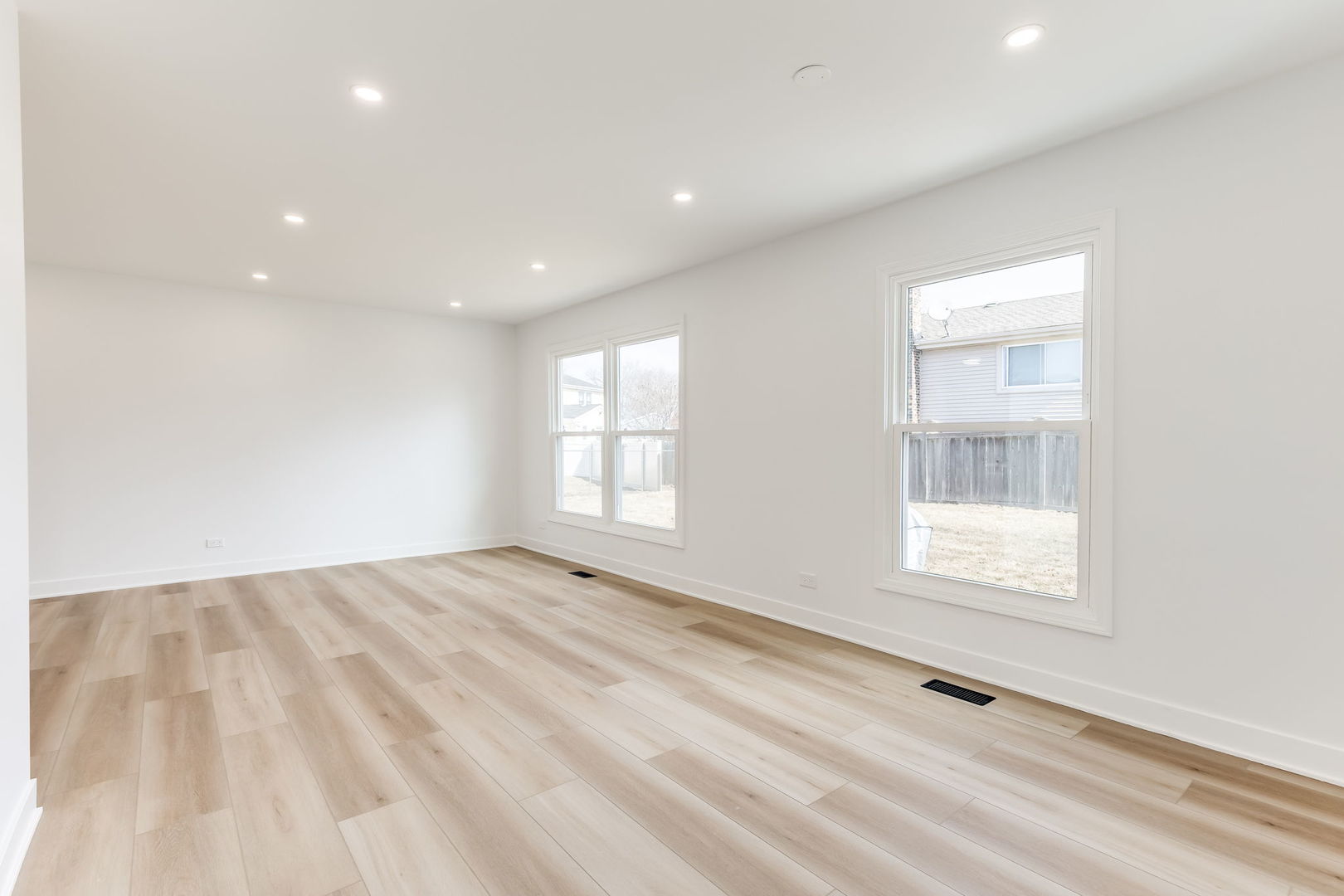 1225 Radcliffe Road Buffalo Grove, IL 60089 - Photo 18 of 24