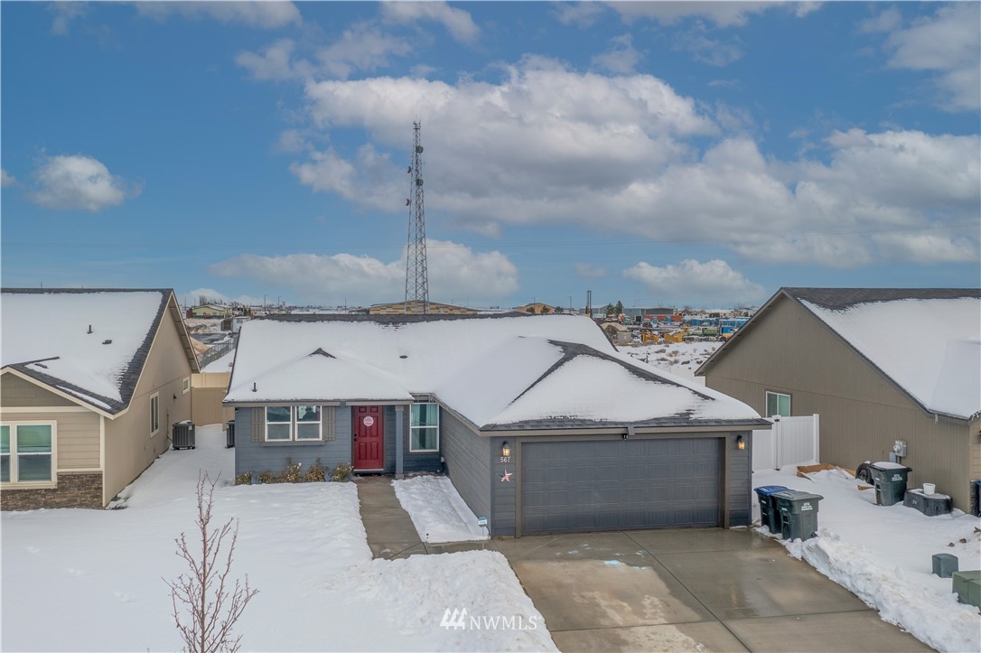 567 South Rees Street Moses Lake, WA 98837 - Photo 1 of 30 Gallery Image 1