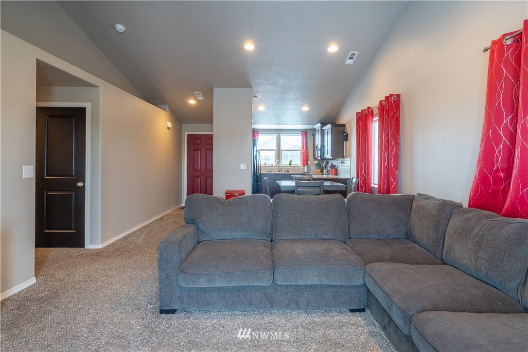 567 South Rees Street Moses Lake, WA 98837 - Photo 12 of 30 Gallery Image 12