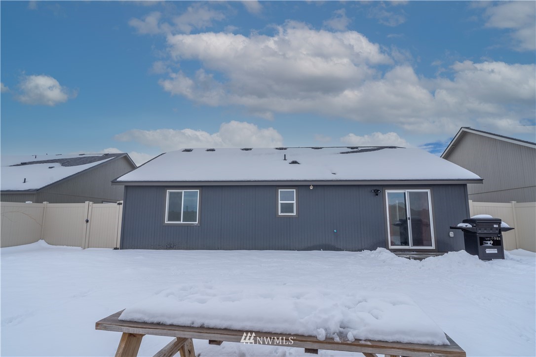 567 South Rees Street Moses Lake, WA 98837 - Photo 6 of 30 Gallery Image 6