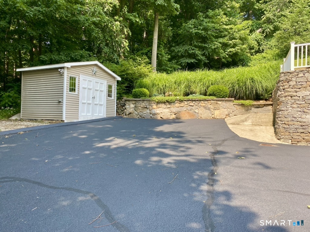 327 Jones Road Naugatuck, CT 06770 - Photo 25 of 26