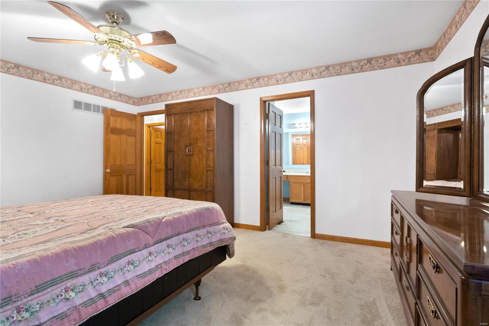 1947 Strawberry Ridge Drive Ballwin, MO 63021 - Photo 12 of 27