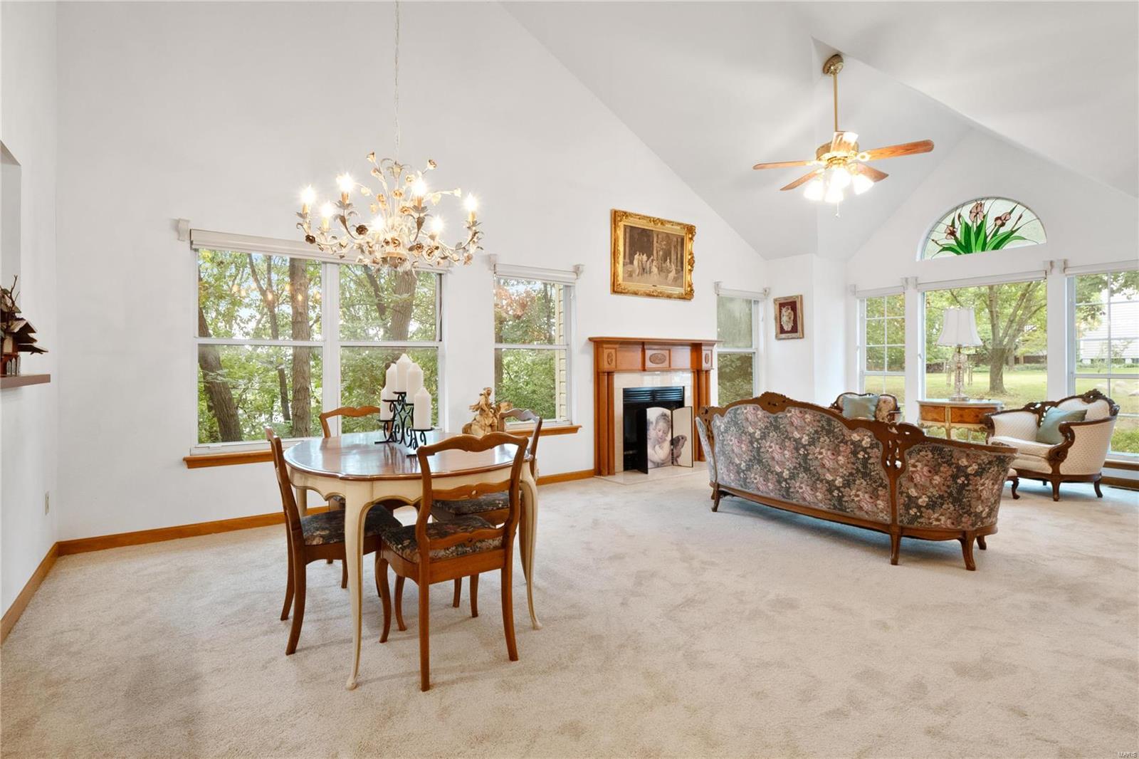 1947 Strawberry Ridge Drive Ballwin, MO 63021 - Photo 5 of 27