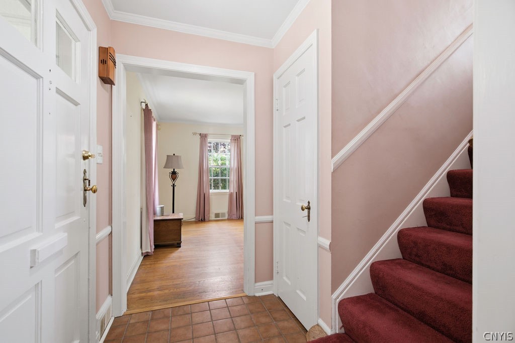 2 Lansdowne Road Syracuse, NY 13214 - Photo 11 of 46 Front entryway as seen from the dining room lookin