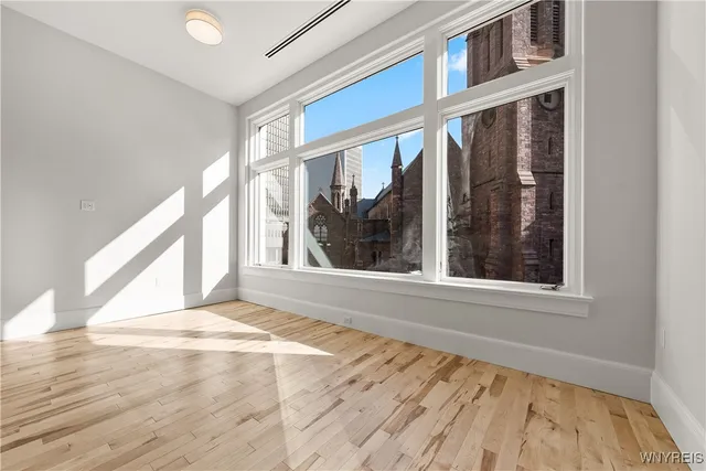 $1,975 | 130 Pearl Street, Unit 305, Buffalo, NY 14202