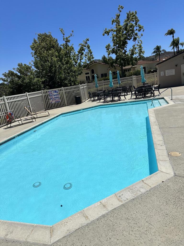 9046 Circle R Oaks Lane Escondido, CA 92026 - Photo 44 of 45