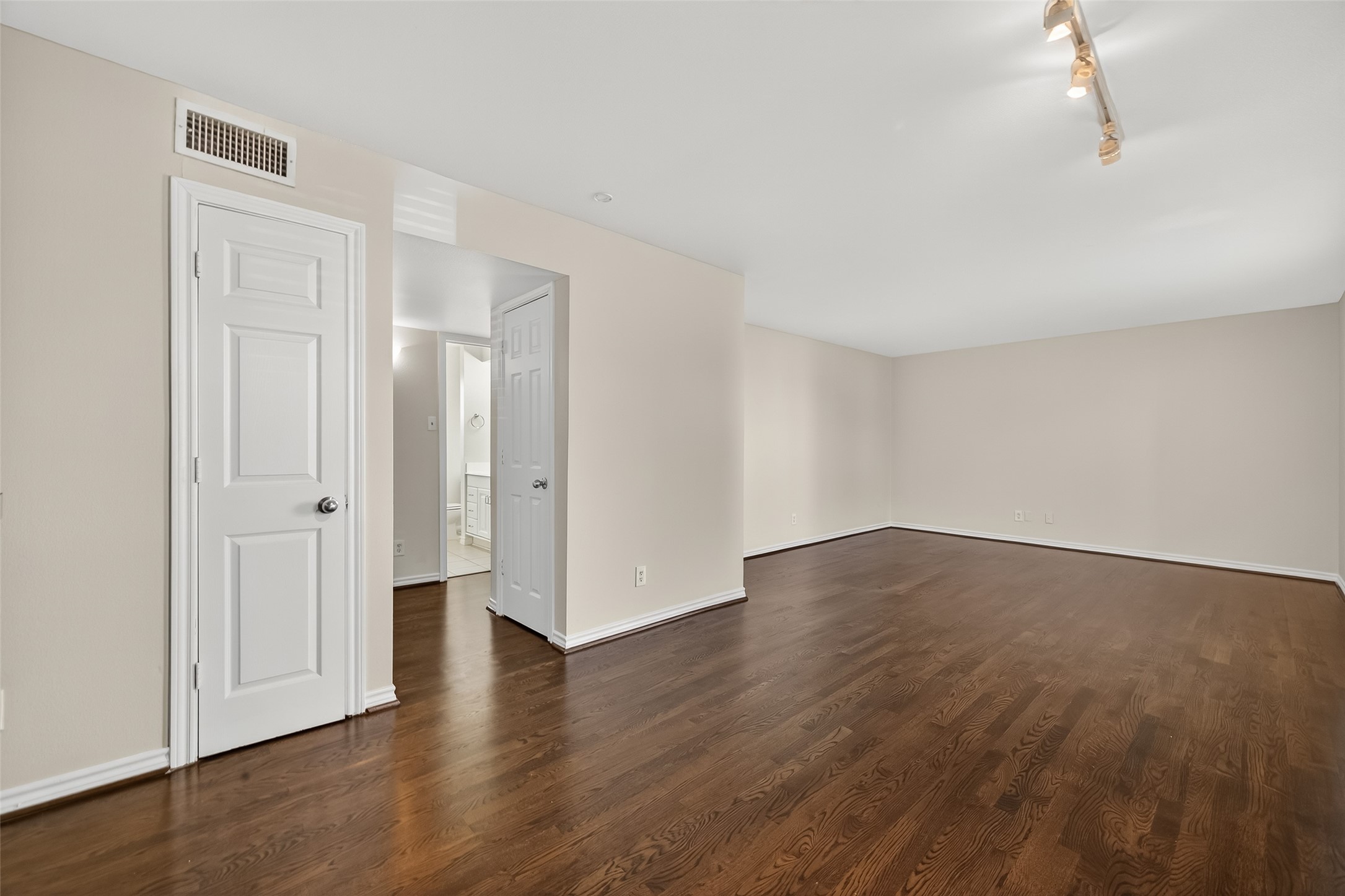2020 Huldy Street, Unit 1 Houston, TX 77019 - Photo 14 of 30 a view of a livingroom with wooden floor