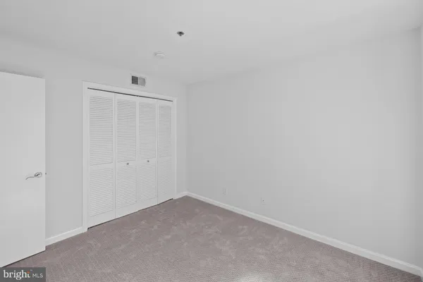 $349,000 | 3179 Summit Square Drive, Unit 2C4, Oakton, VA 22124