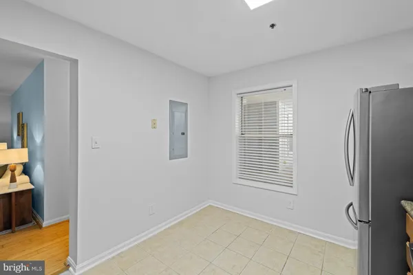$349,000 | 3179 Summit Square Drive, Unit 2C4, Oakton, VA 22124