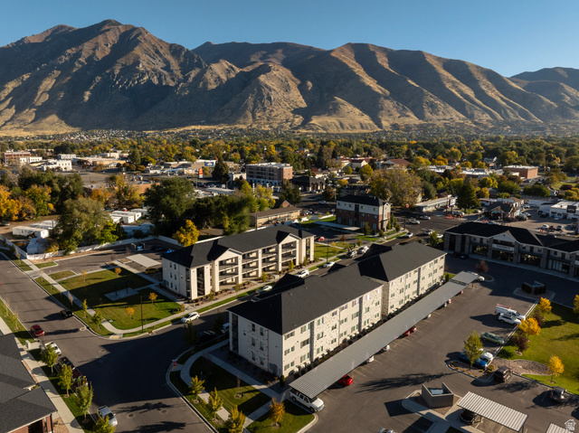 67 West 600 South, Unit B301 Springville, UT 84663 - Photo 2 of 28