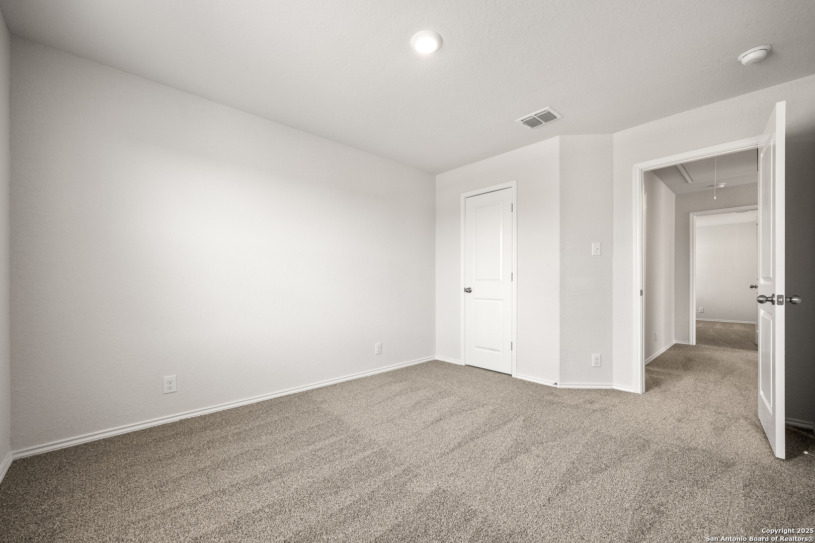 208 Greater Scaup San Antonio, TX 78253 - Photo 12 of 18 a view of an empty room