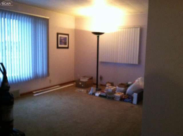 8123 Morrish Road Swartz Creek, MI 48473 - Photo 6 of 13 20458388-5.JPG