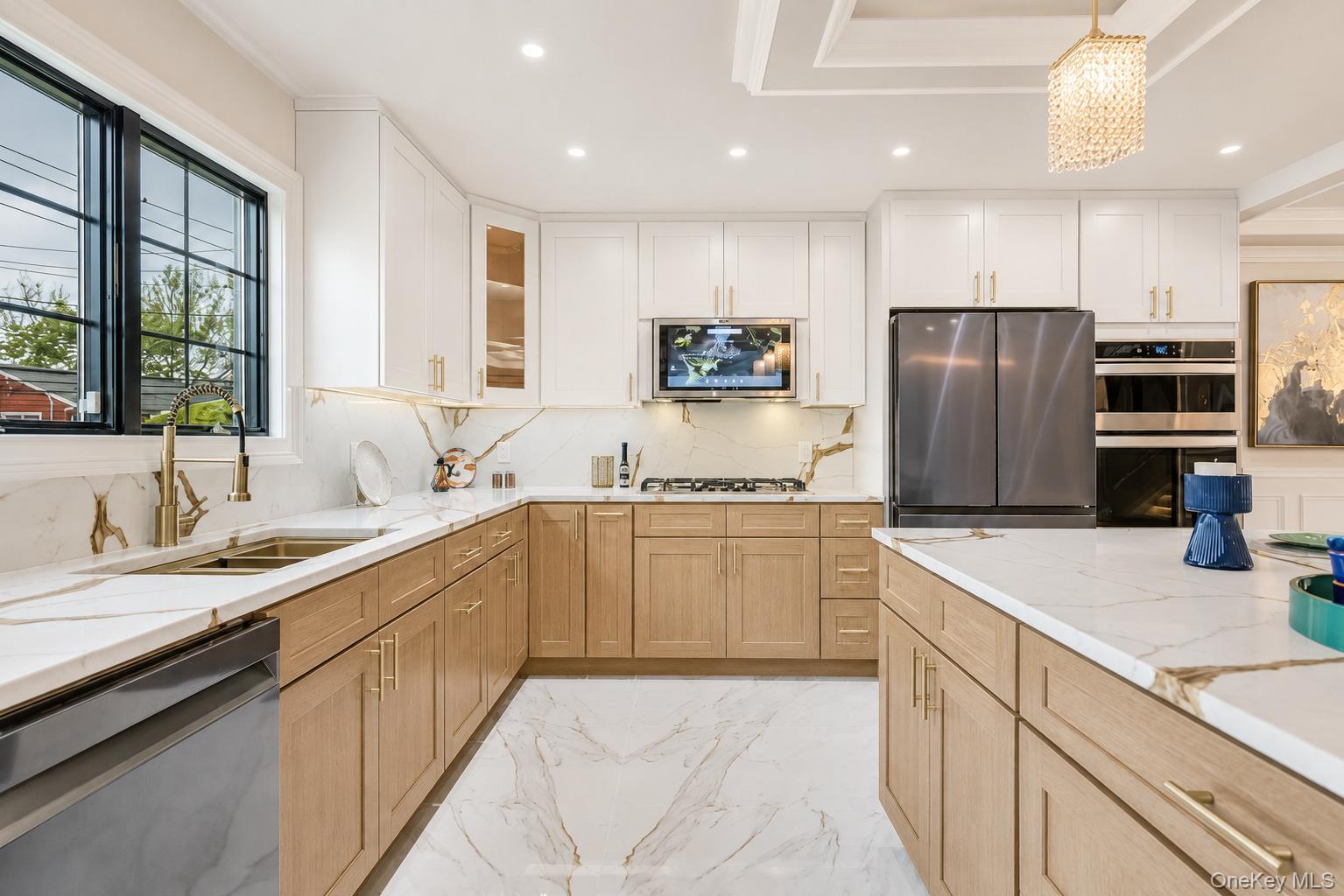 101 Forest Road Valley Stream, NY 11581 - Photo 7 of 11 Gallery Image 7