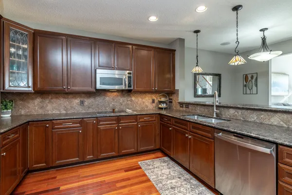 $749,900 | 1454 Steeplechase Lane, Unit 18, Eagan, MN 55122
