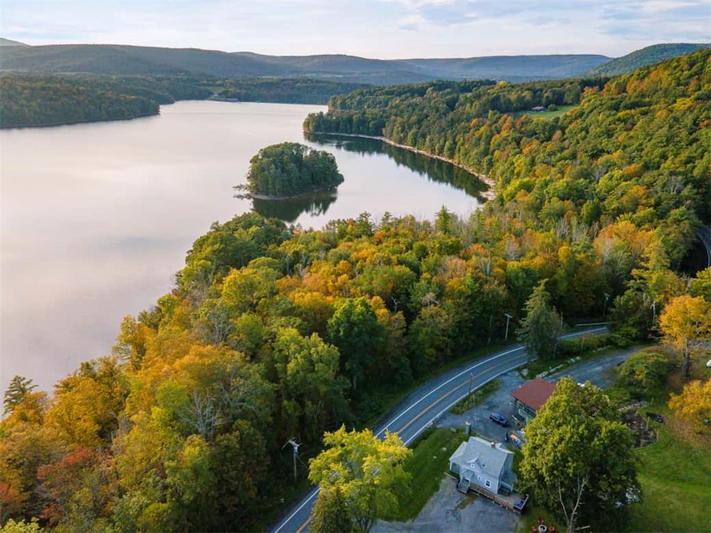 657 State Route Gilboa, NY 12076 - Photo 4 of 28