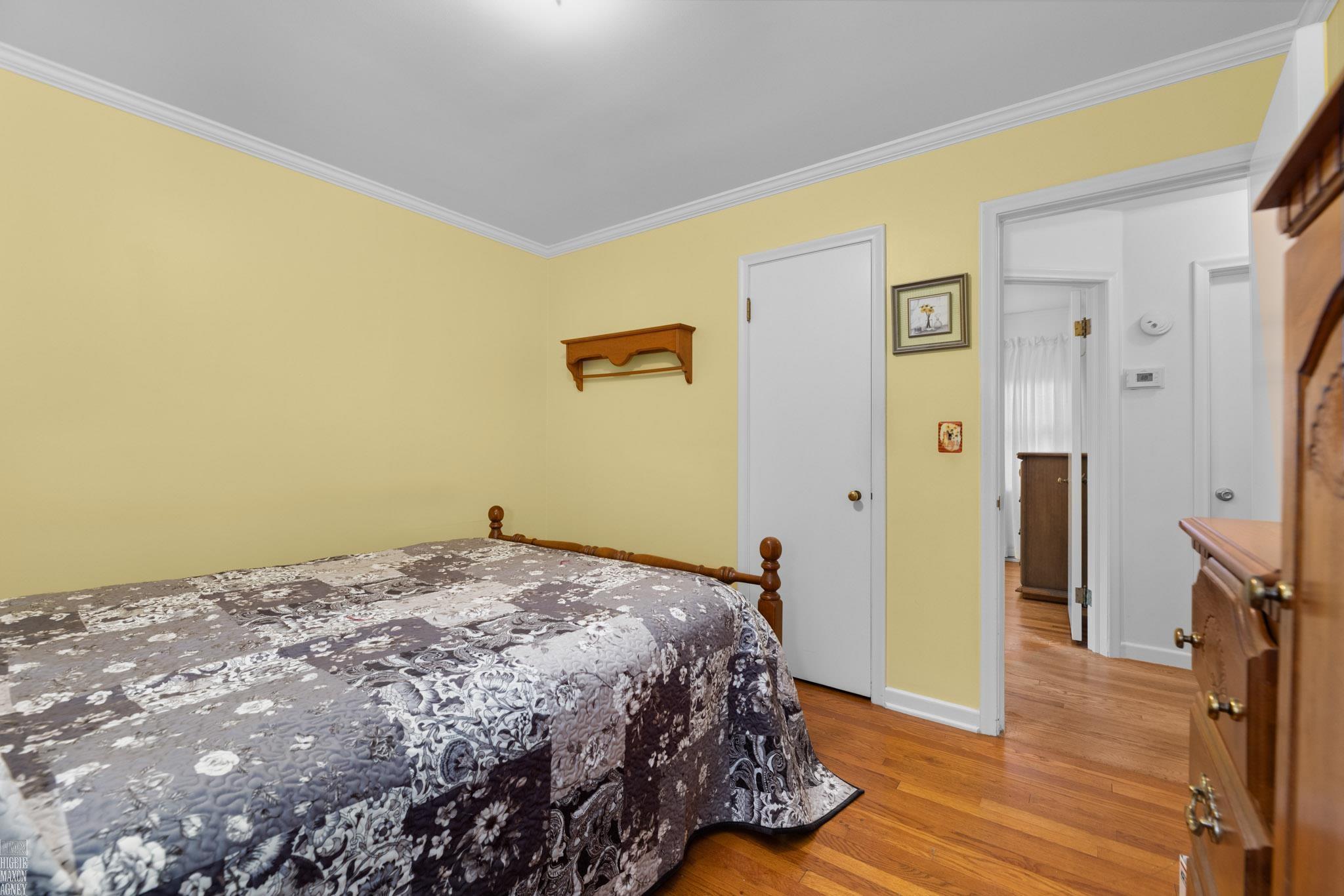 2057 Hawthorne Road Grosse Pointe Woods, MI 48236 - Photo 14 of 43