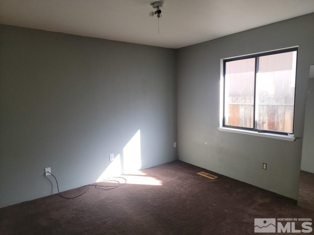6769 Peppermint Court Reno, NV 89506 - Photo 11 of 19 Photo 11