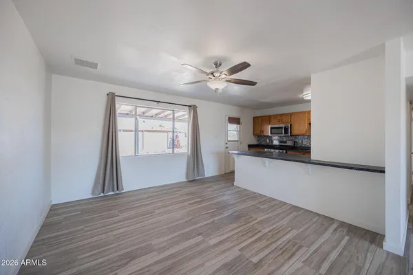 $2,695 | 8518 East Rancho Vista Drive, Scottsdale, AZ 85251