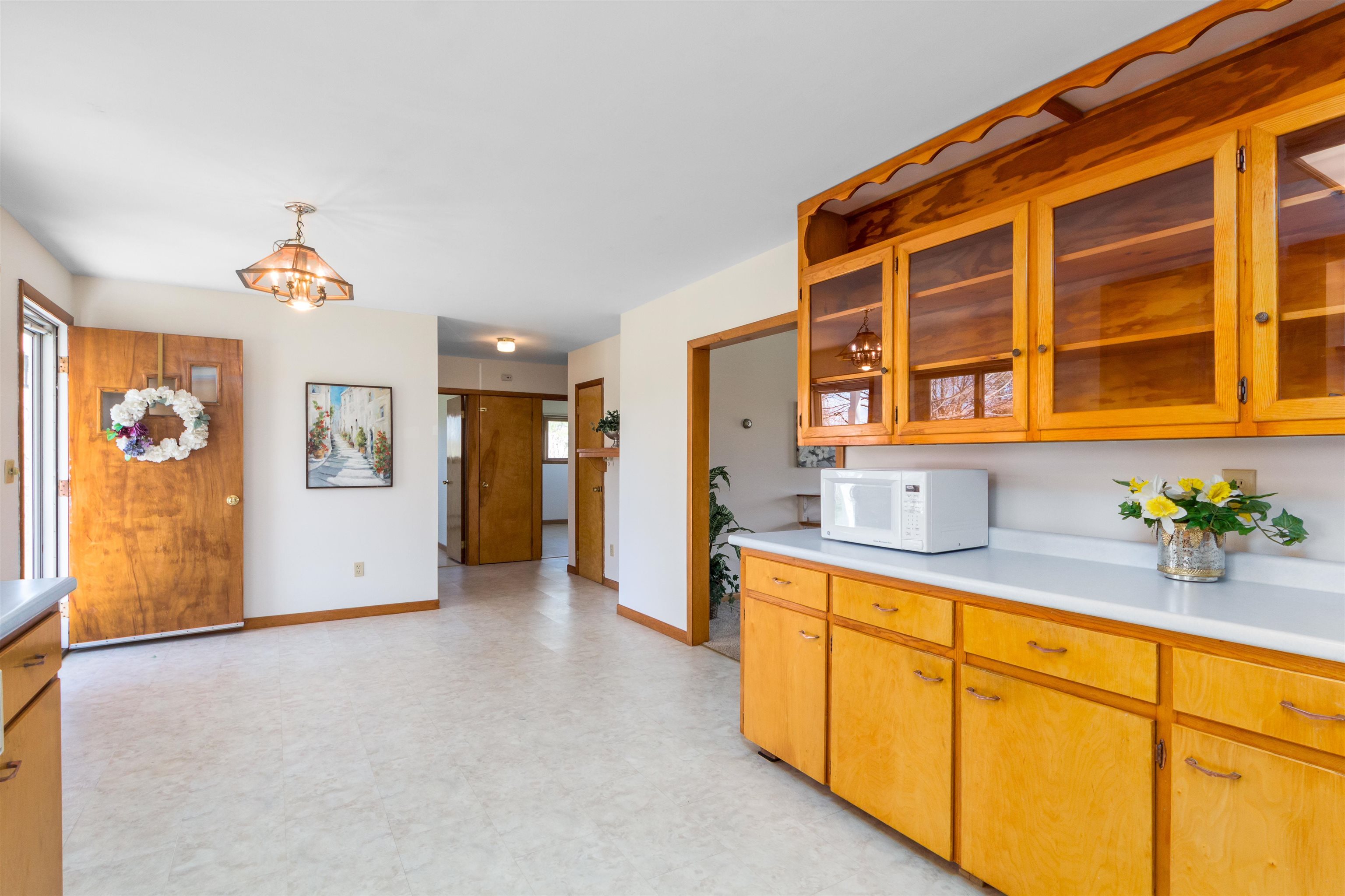 2197 Oak Hill Road Williston, VT 05495 - Photo 13 of 39