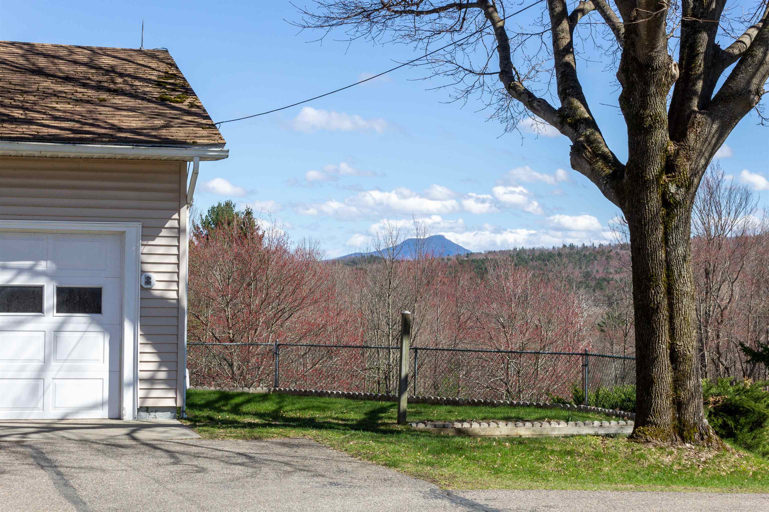 2197 Oak Hill Road Williston, VT 05495 - Photo 25 of 39
