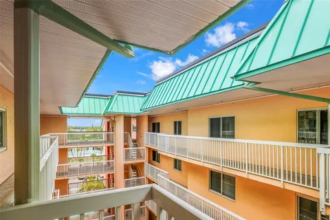 $800,000 | 18400 Gulf Boulevard, Unit 1512, Indian Shores, FL 33785