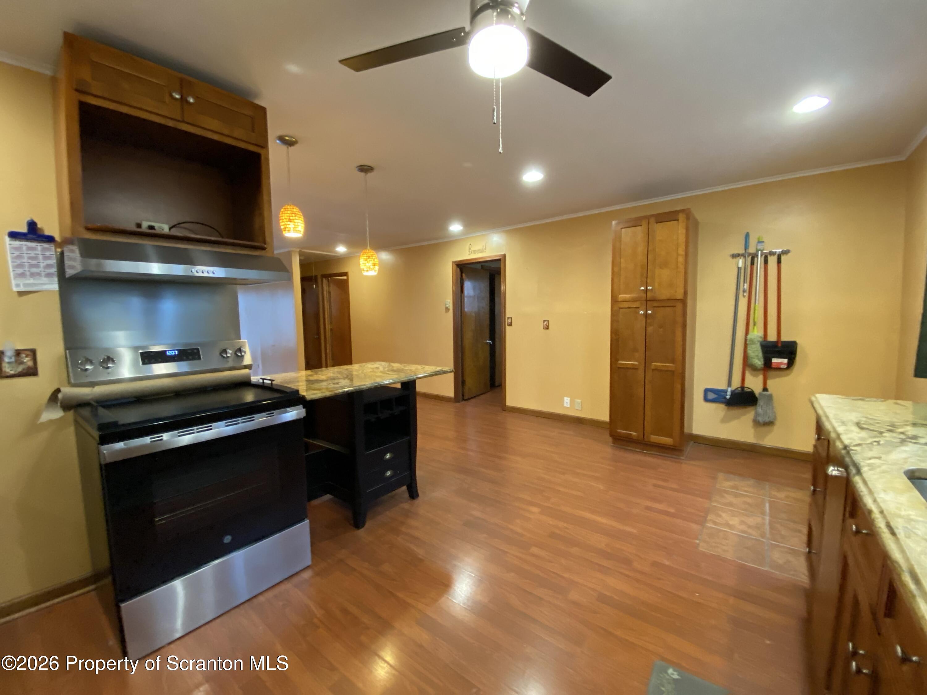 1019 Moosic Street Scranton, PA 18505 - Photo 12 of 35 IMG_7054